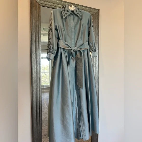 Rickie Freeman/Teri John Taffeta Shirtdress Gown With Eyelet Sleeve And Collar - Picture 3 of 9